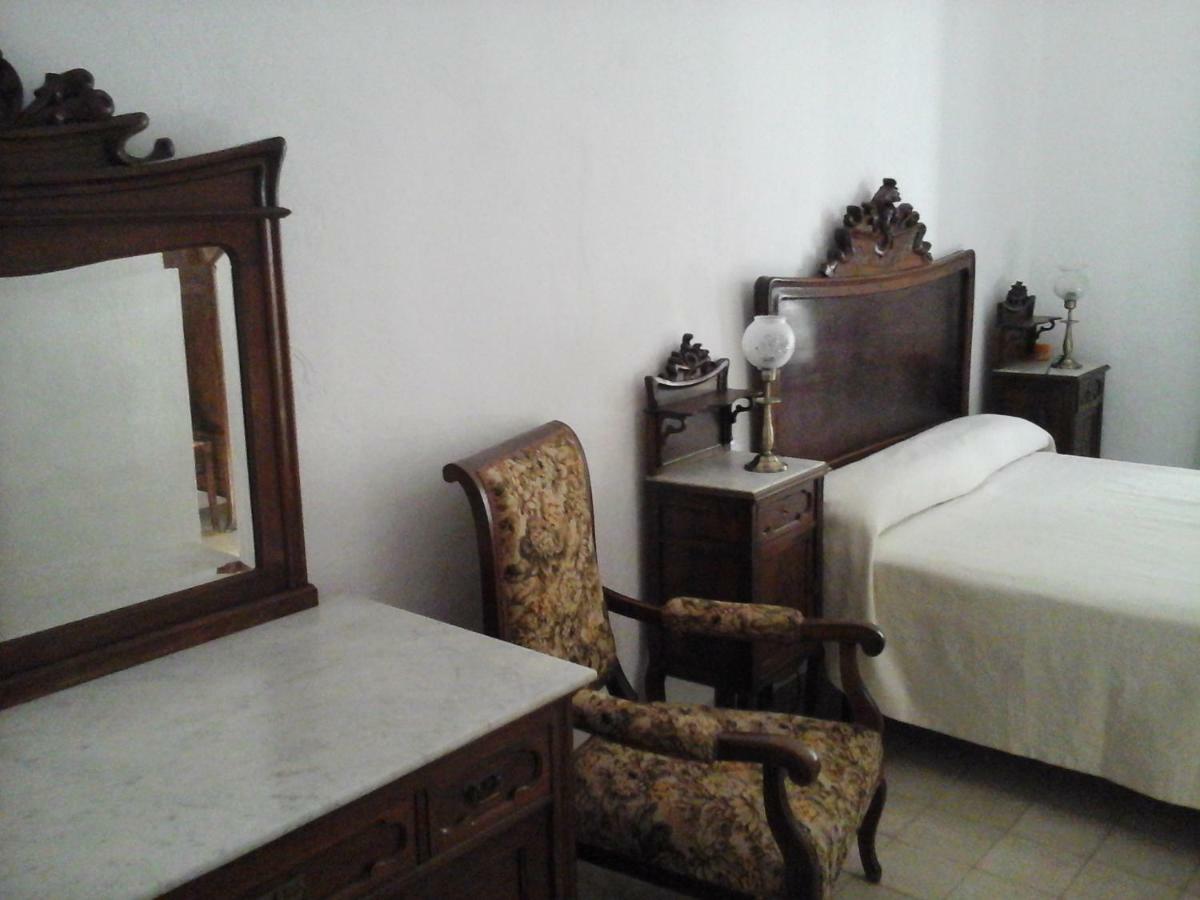 Country house Jimenas Higuera De La Sierra (Huelva)