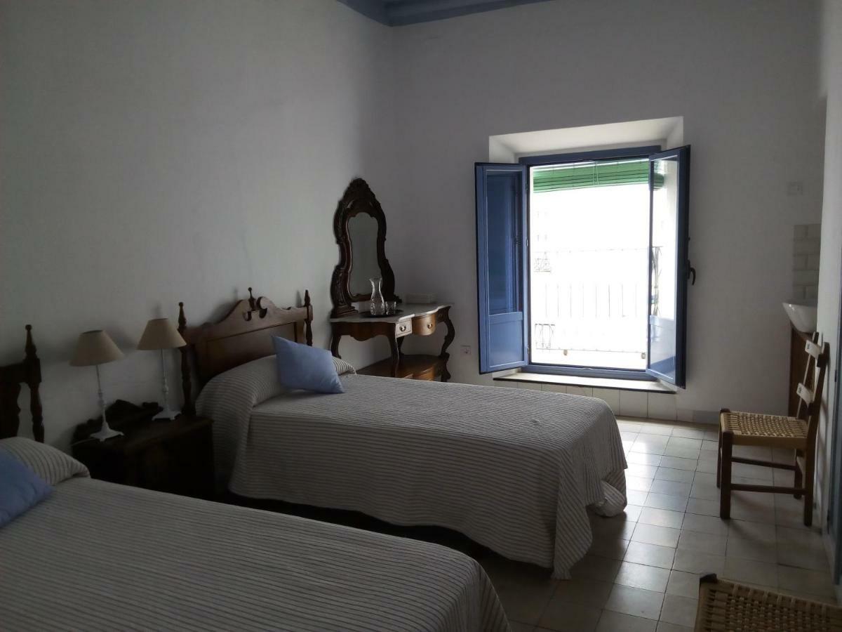 Country house Jimenas Higuera De La Sierra (Huelva)